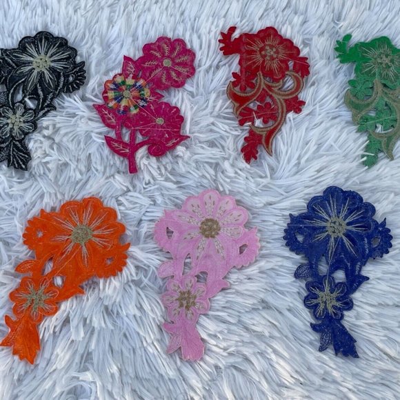 7 Iron on Embroidery Patches Multi Color Flower Patches Clothes jacket Lot of 7 - Picture 6 of 9